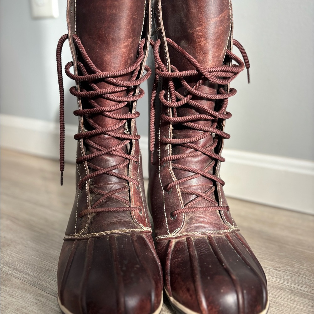 L.L. Bean Dark Brown Lace-Up Winter Boots